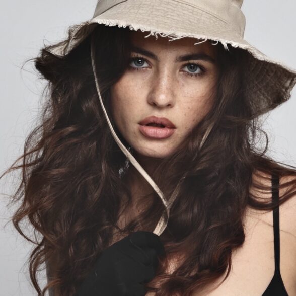 Marika Dorada