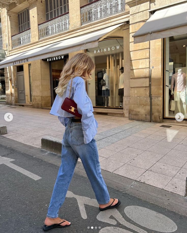2025 Flip-Flop Trend: Why Everyone’s Talking About The Row’s Chicest Summer Shoe 44 EHF Flip flops outfit3